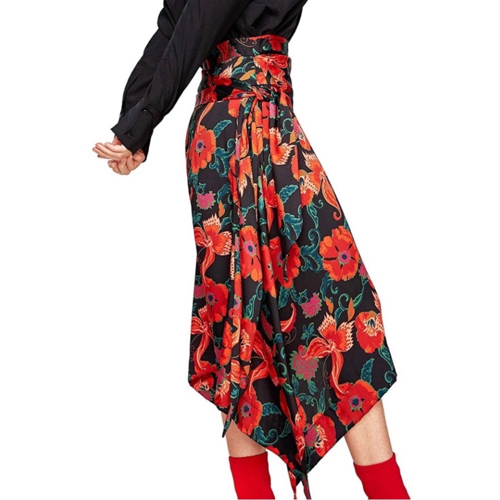 Zara | Floral Print Flowing Satin Midi Skirt size medium
